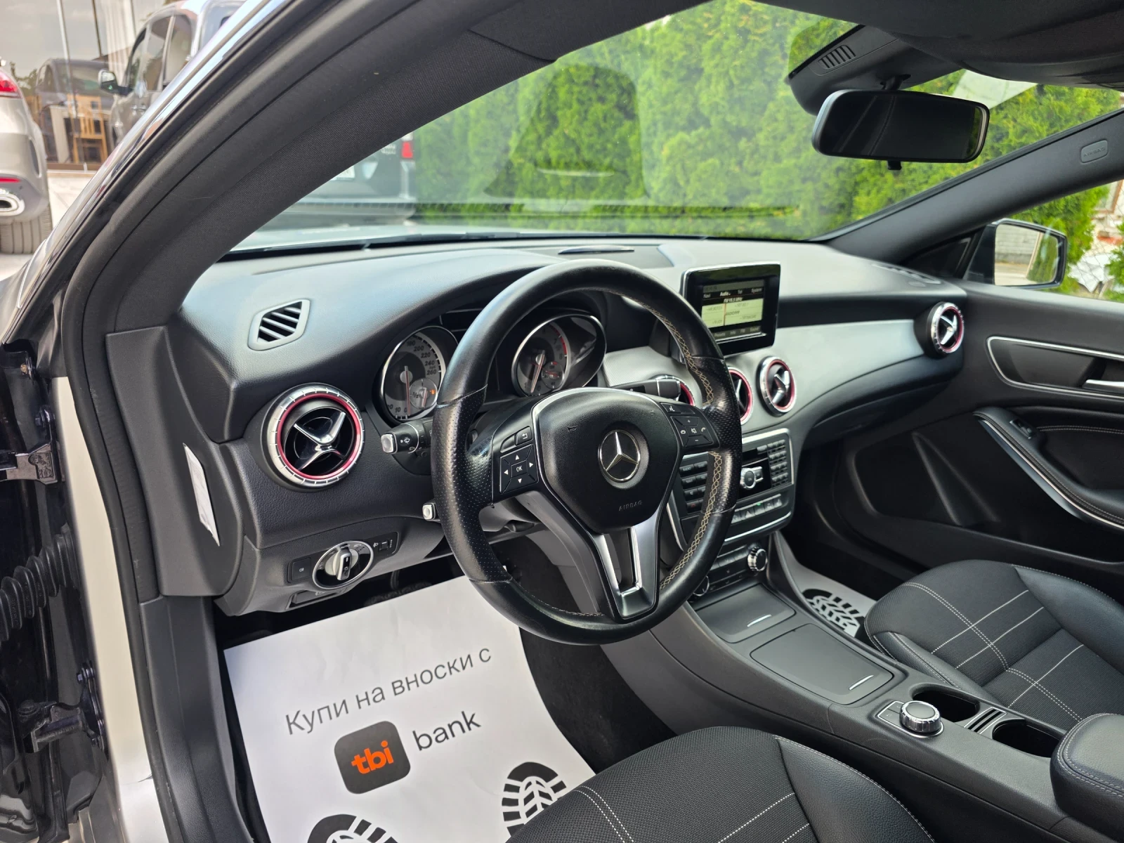 Mercedes-Benz CLA 180 1.6 , снимка 13 - Автомобили и джипове - 55922628