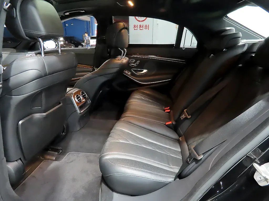 Mercedes-Benz S 550 L 4MATIC AMG * КРАЙНА ЦЕНА* FIRST CLASS, снимка 12 - Автомобили и джипове - 55969557