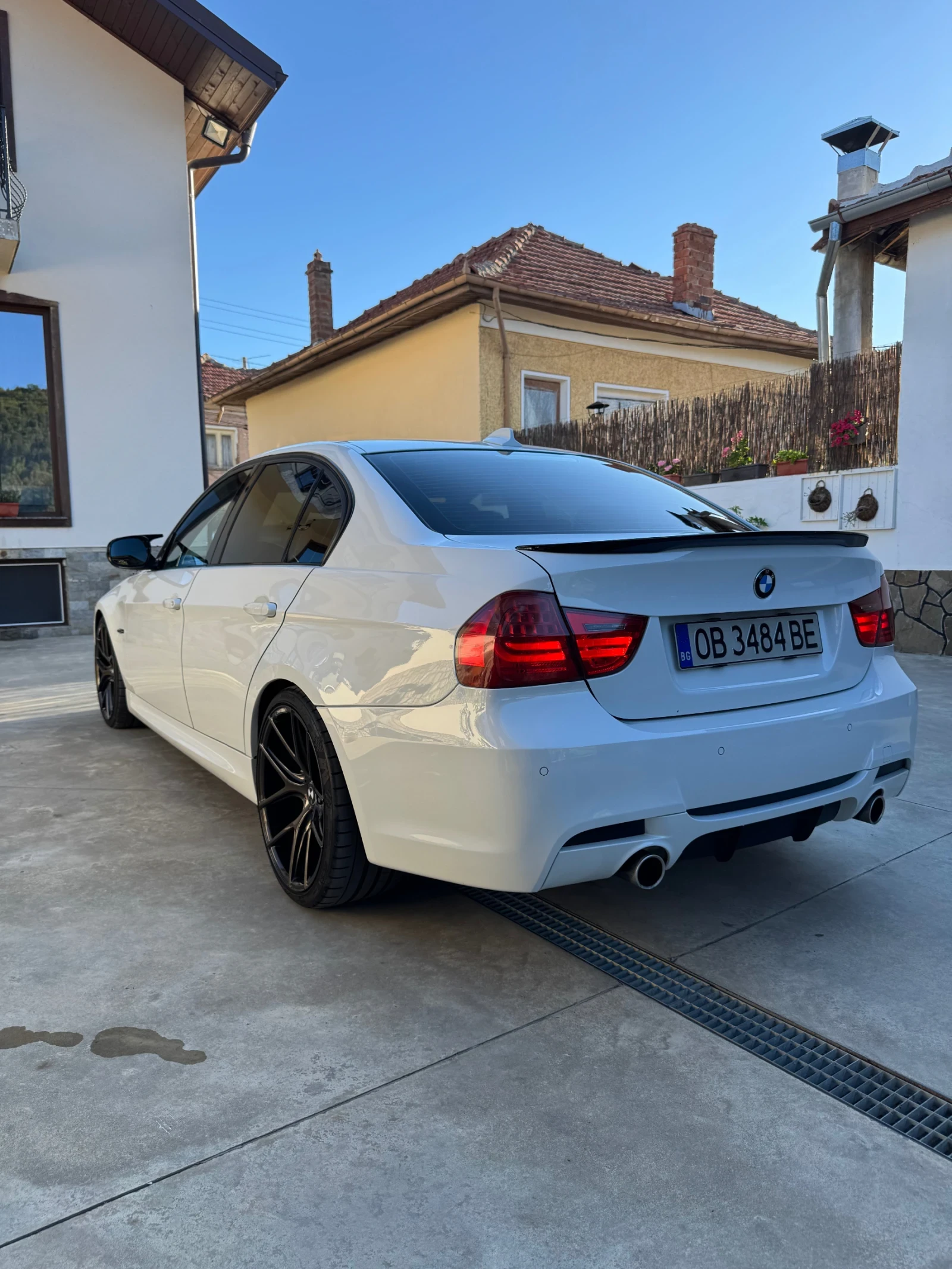BMW 335, снимка 6 - Автомобили и джипове - 55970149