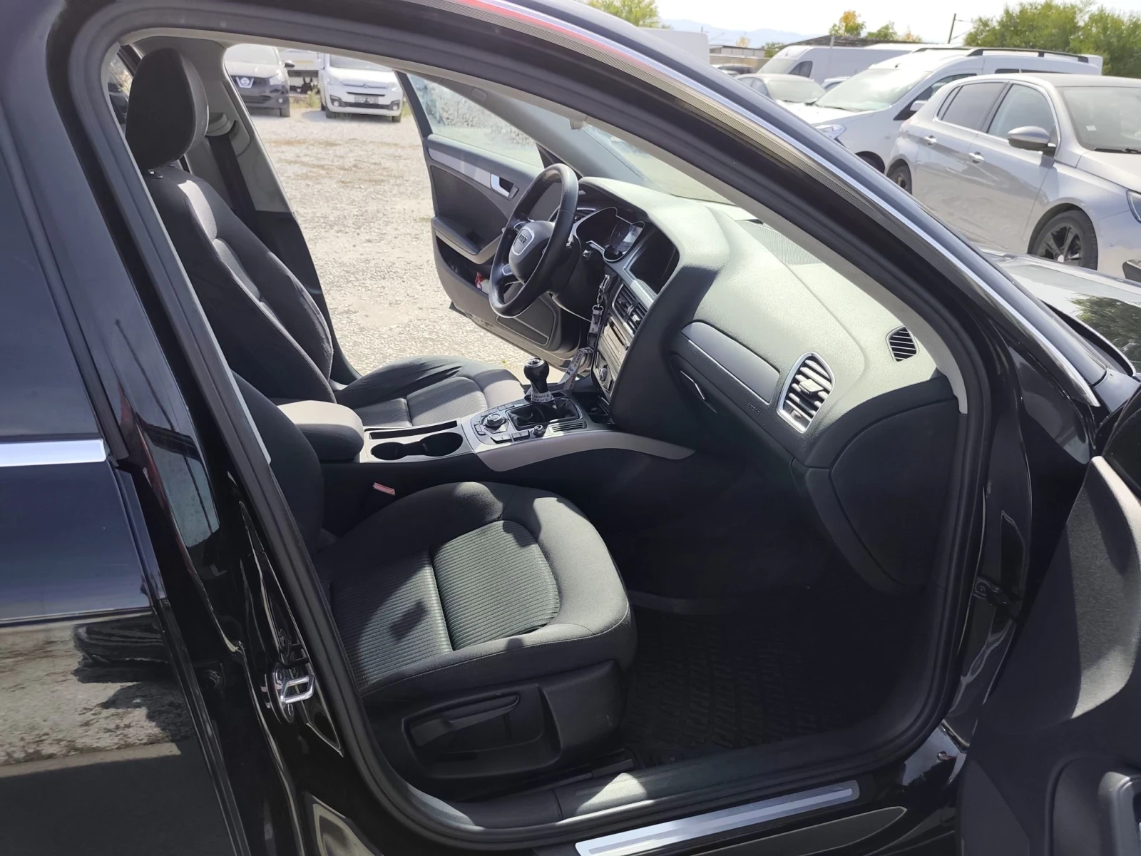 Audi A4 2.0TDI, Navigation , снимка 9 - Автомобили и джипове - 56429539