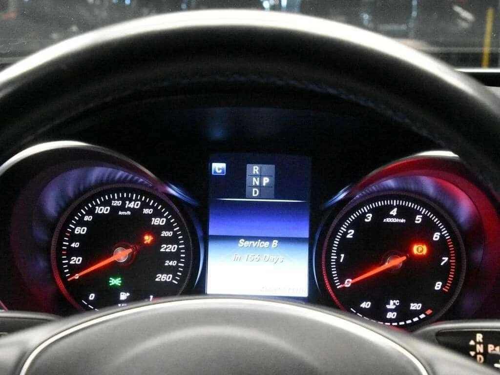 Mercedes-Benz C 300, снимка 10 - Автомобили и джипове - 56688590
