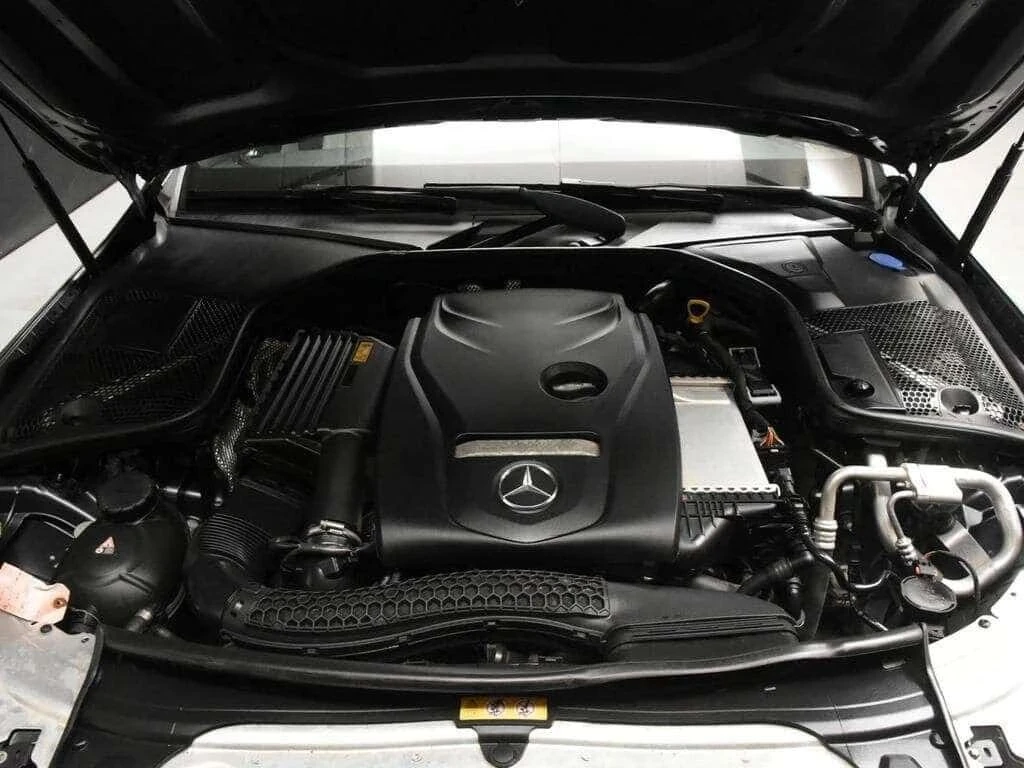 Mercedes-Benz C 300, снимка 15 - Автомобили и джипове - 56688590