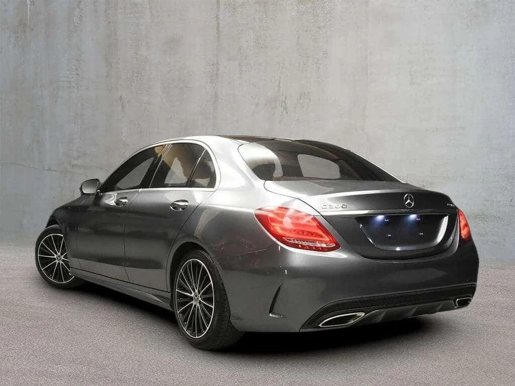 Mercedes-Benz C 300, снимка 4 - Автомобили и джипове - 56688590