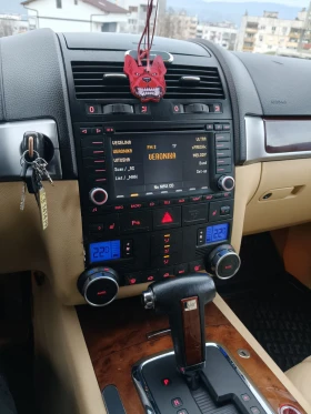 VW Touareg 3.2, снимка 9