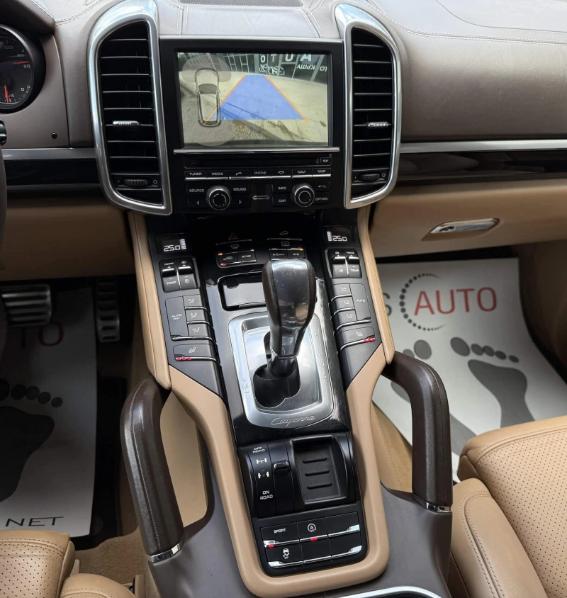 Porsche Cayenne 4.2TDI/RSE/Club Sport/PDLS/PCM/Sport Design/Камера, снимка 10 - Автомобили и джипове - 52031405