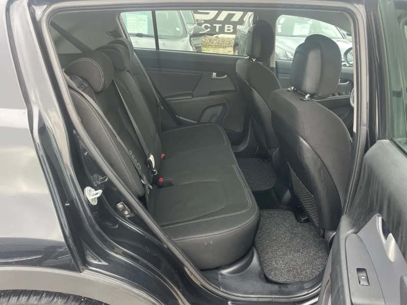 Kia Sportage Navi Perfekt, снимка 12 - Автомобили и джипове - 52222142