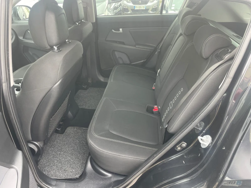 Kia Sportage Navi Perfekt, снимка 11 - Автомобили и джипове - 52222142