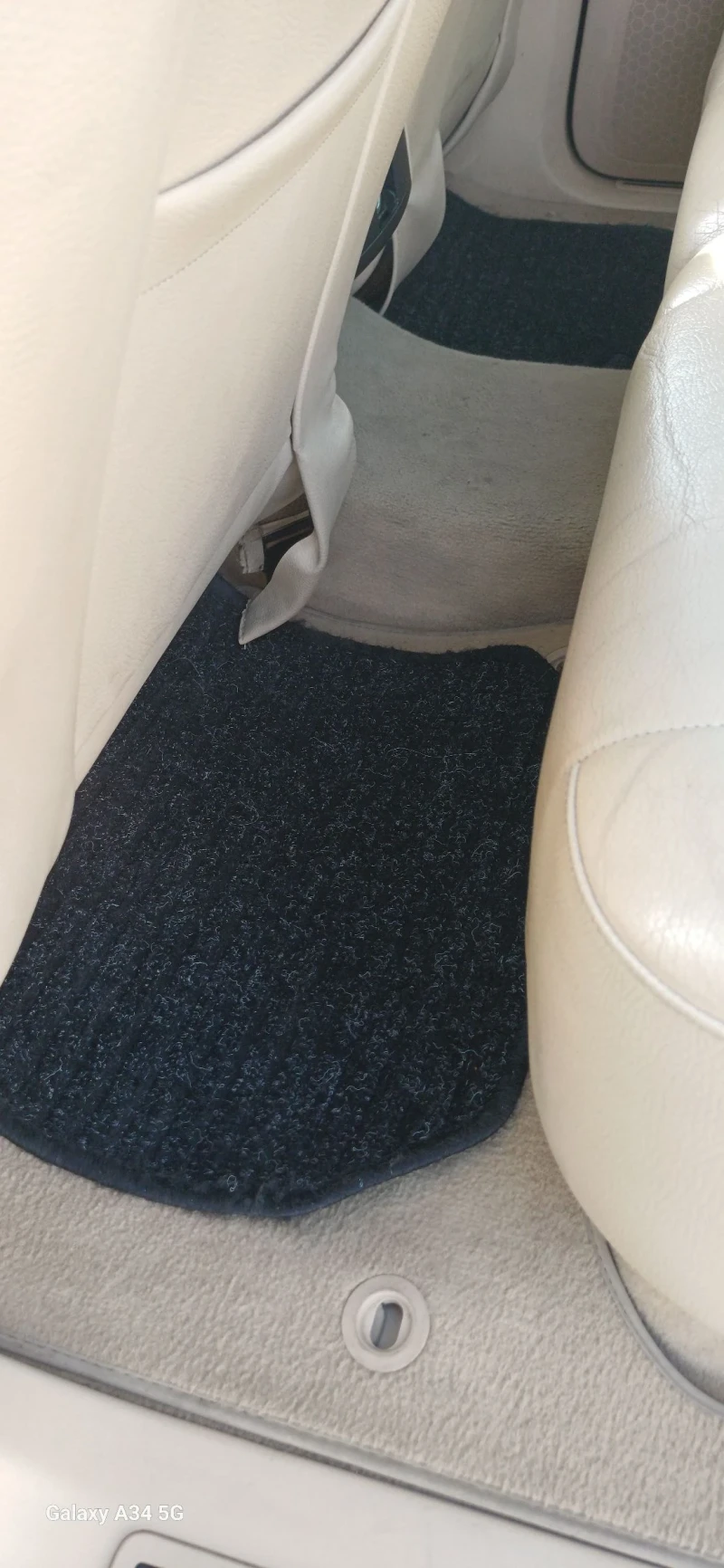 VW Touareg, снимка 16 - Автомобили и джипове - 52493354