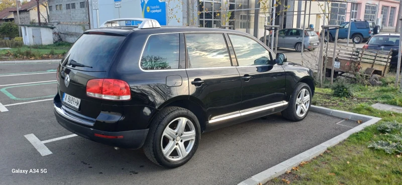 VW Touareg, снимка 3 - Автомобили и джипове - 52493354