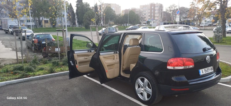 VW Touareg, снимка 11 - Автомобили и джипове - 52493354