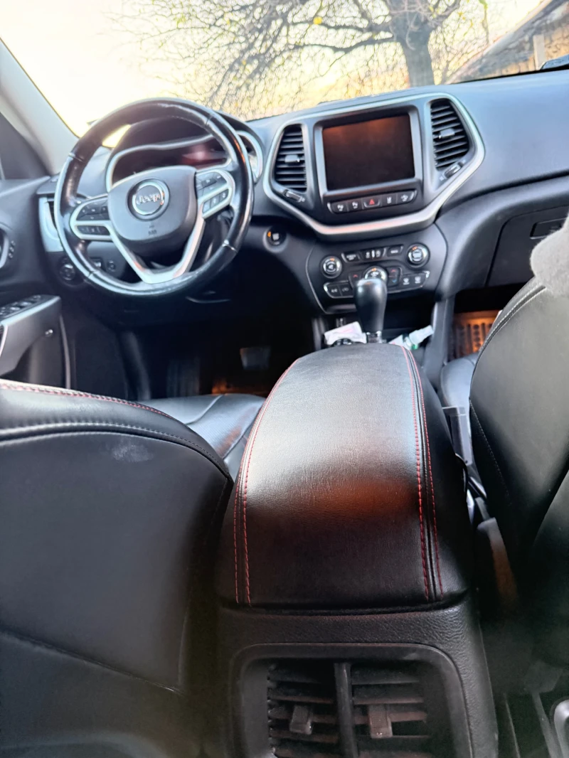 Jeep Cherokee 3.2 V6, снимка 6 - Автомобили и джипове - 52683051