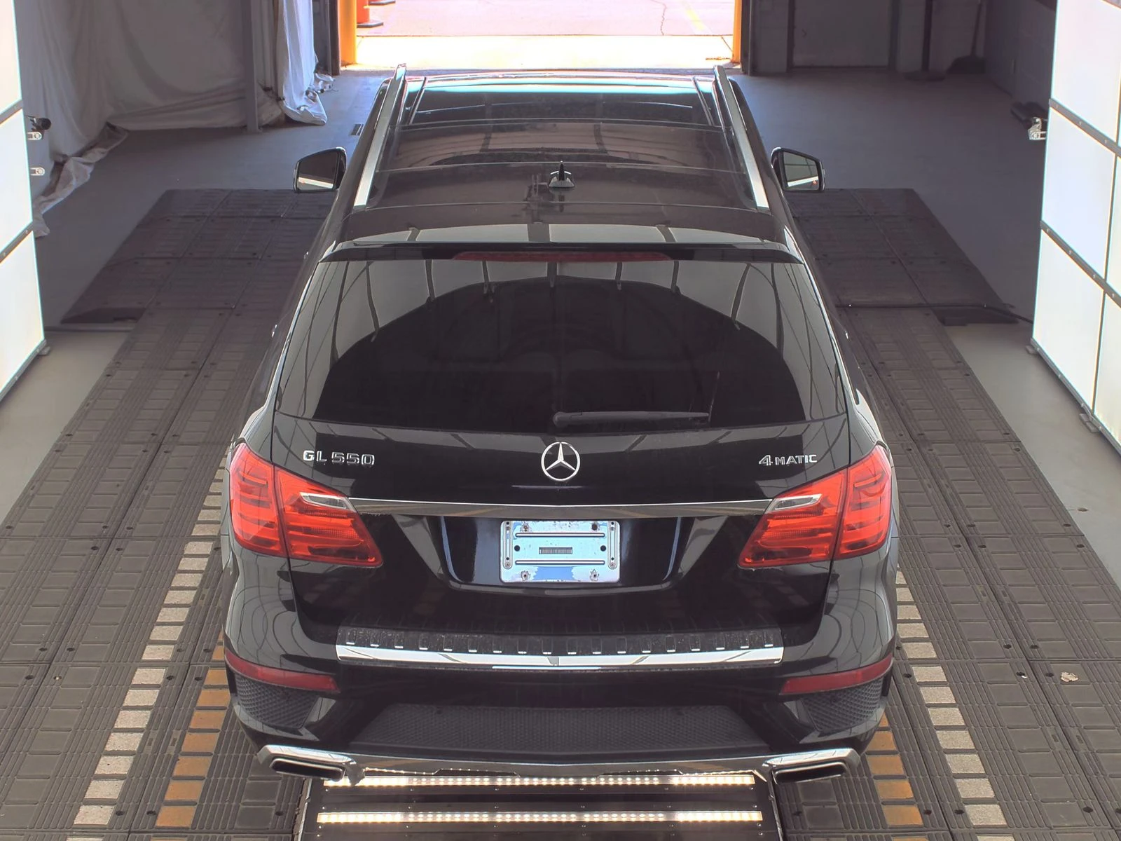Mercedes-Benz GL 500 AMG* Обдух* Harman/Kardon* Масаж* Въздух* DESIGNO* - изображение 5
