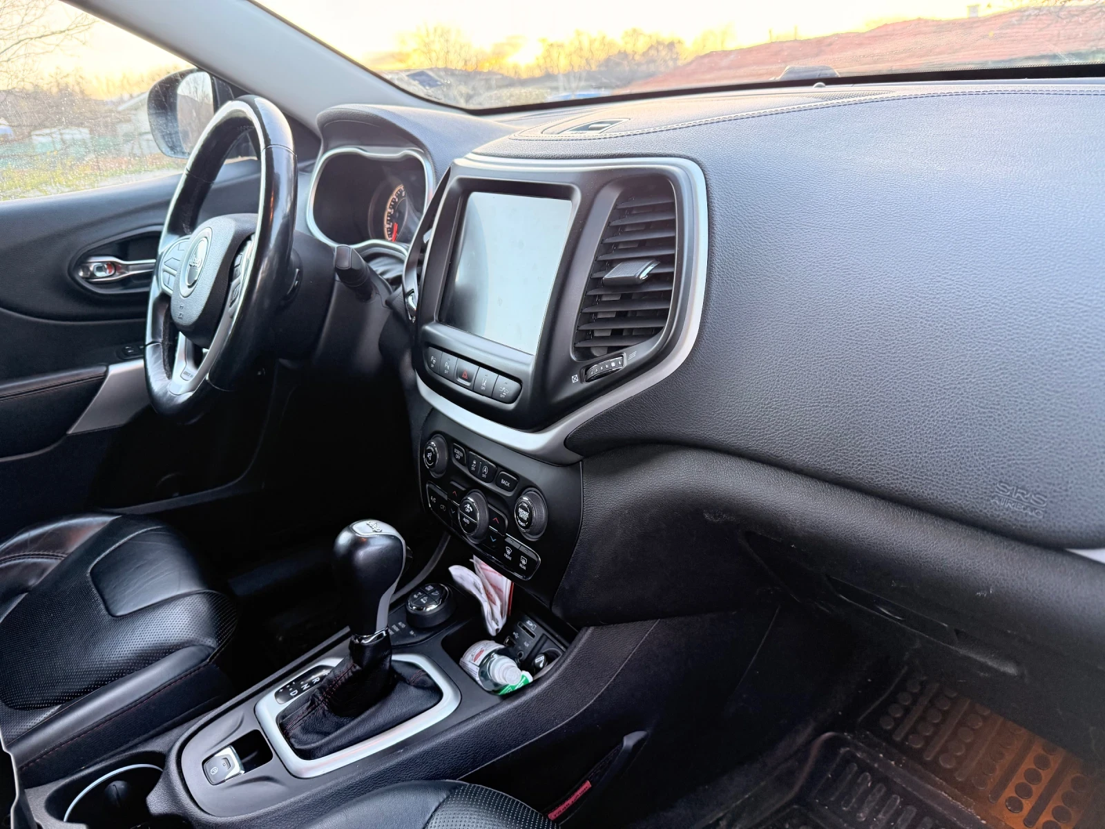 Jeep Cherokee 3.2 V6 | Mobile.bg � ����������� 8