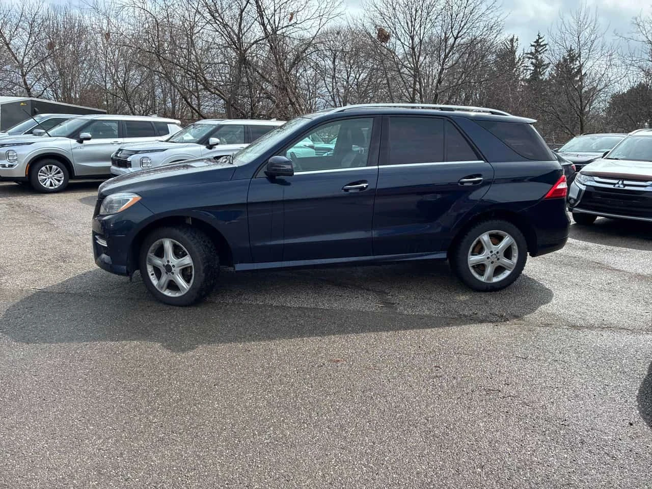 Mercedes-Benz ML 350 * BlueTEC * CARFAX * Harman Kardon * 360 камери * , снимка 2 - Автомобили и джипове - 54047726