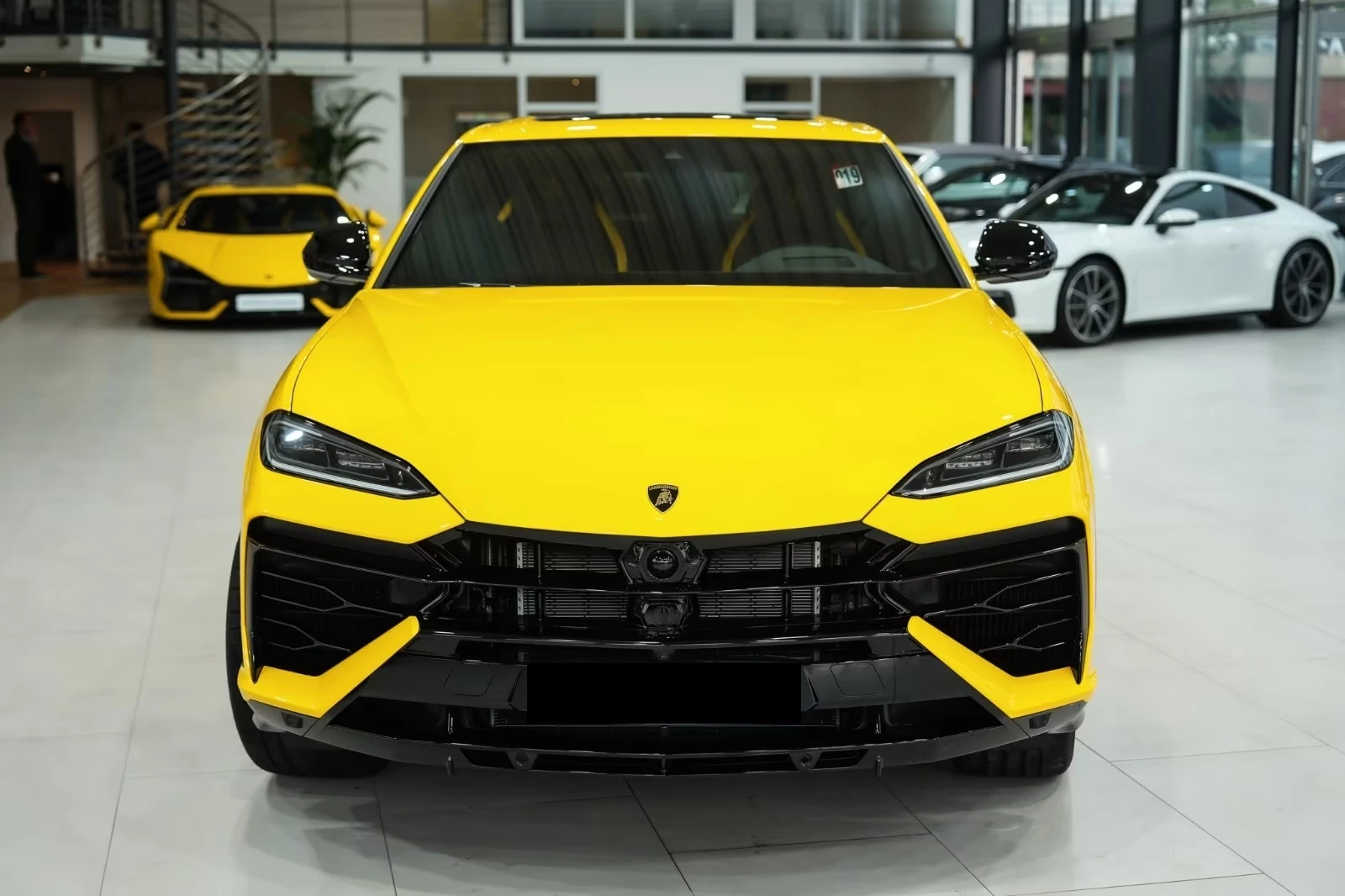 Lamborghini Urus SE PLUG-IN HYBRID KERAMIK B&O, снимка 3 - Автомобили и джипове - 54682323