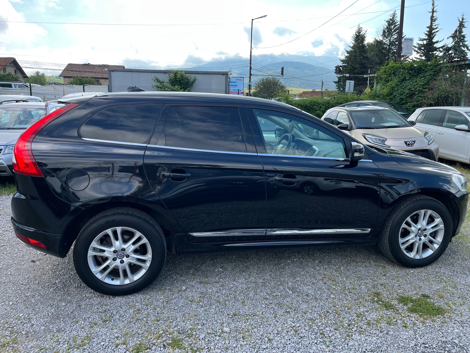 Volvo XC60 2.0 d4 digital feis, снимка 12 - Автомобили и джипове - 54820821