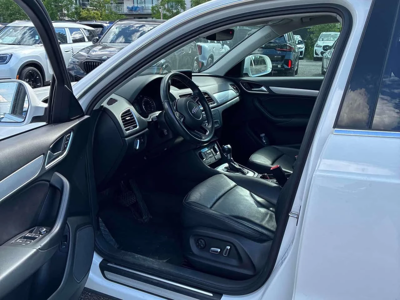Audi Q3 * Progressiv * CARFAX * ���� �� �� | Mobile.bg � ����������� 12
