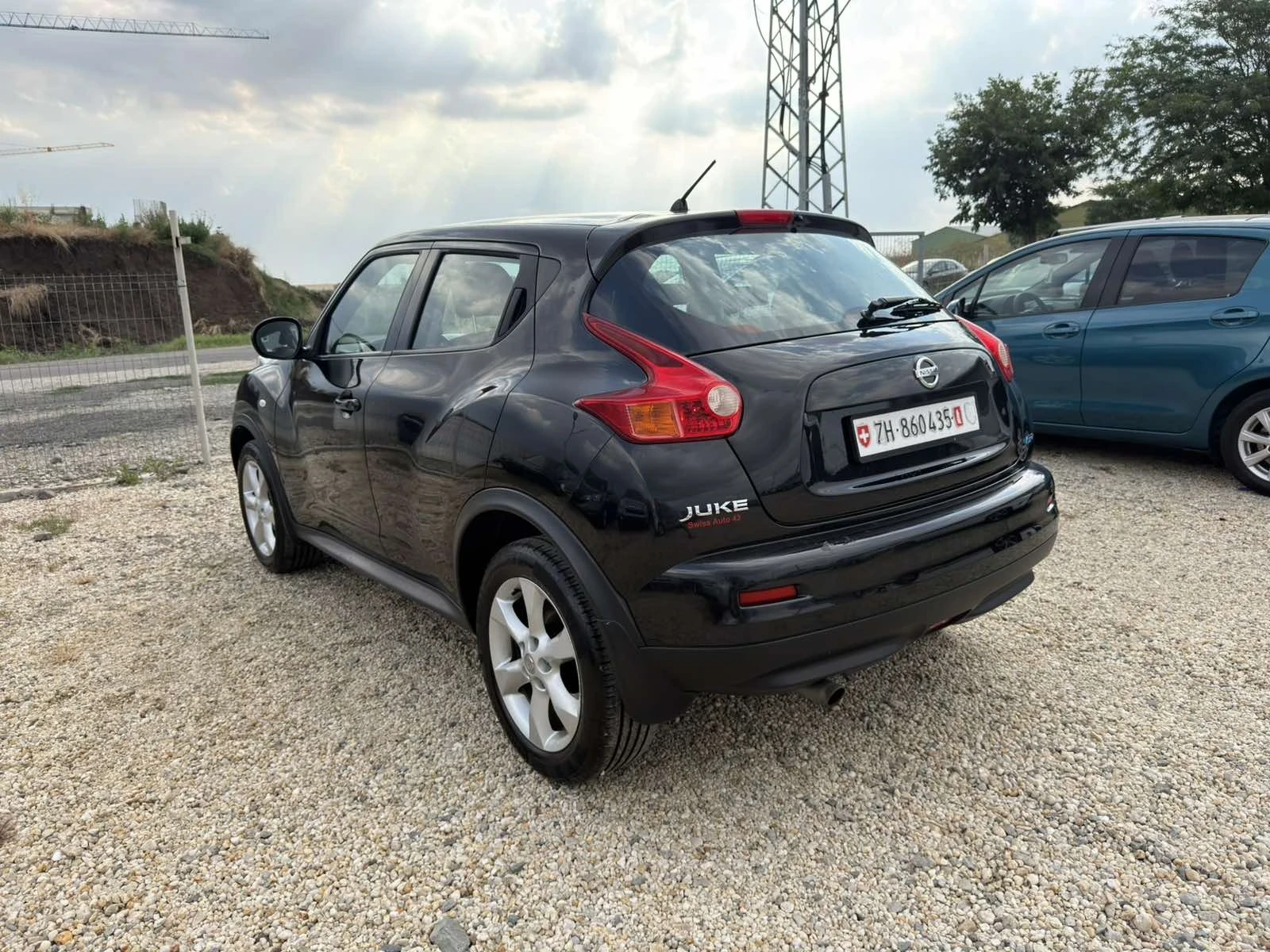 Nissan Juke 1.6i Swiss, снимка 6 - Автомобили и джипове - 55149107