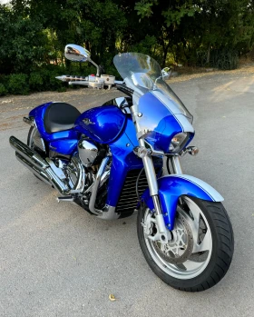  Suzuki Boulevard