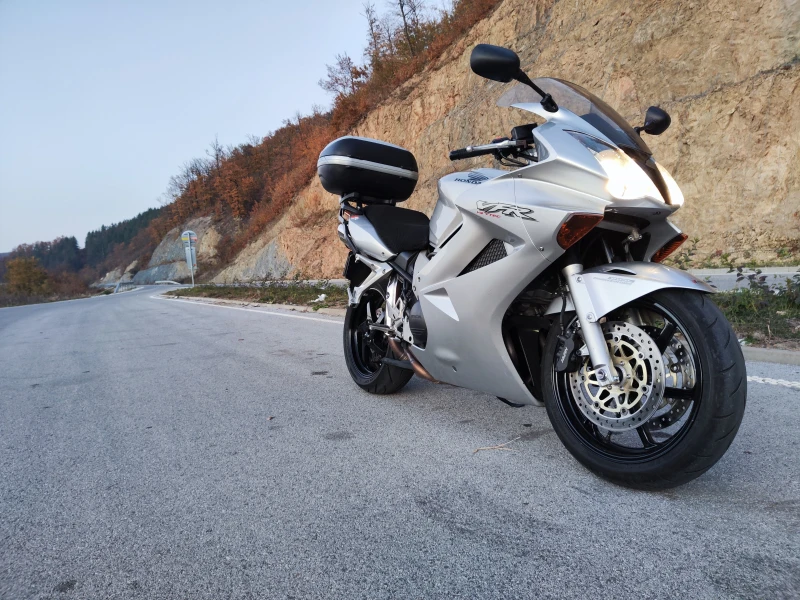 Honda Vfr 800, снимка 6 - Мотоциклети и мототехника - 48798697