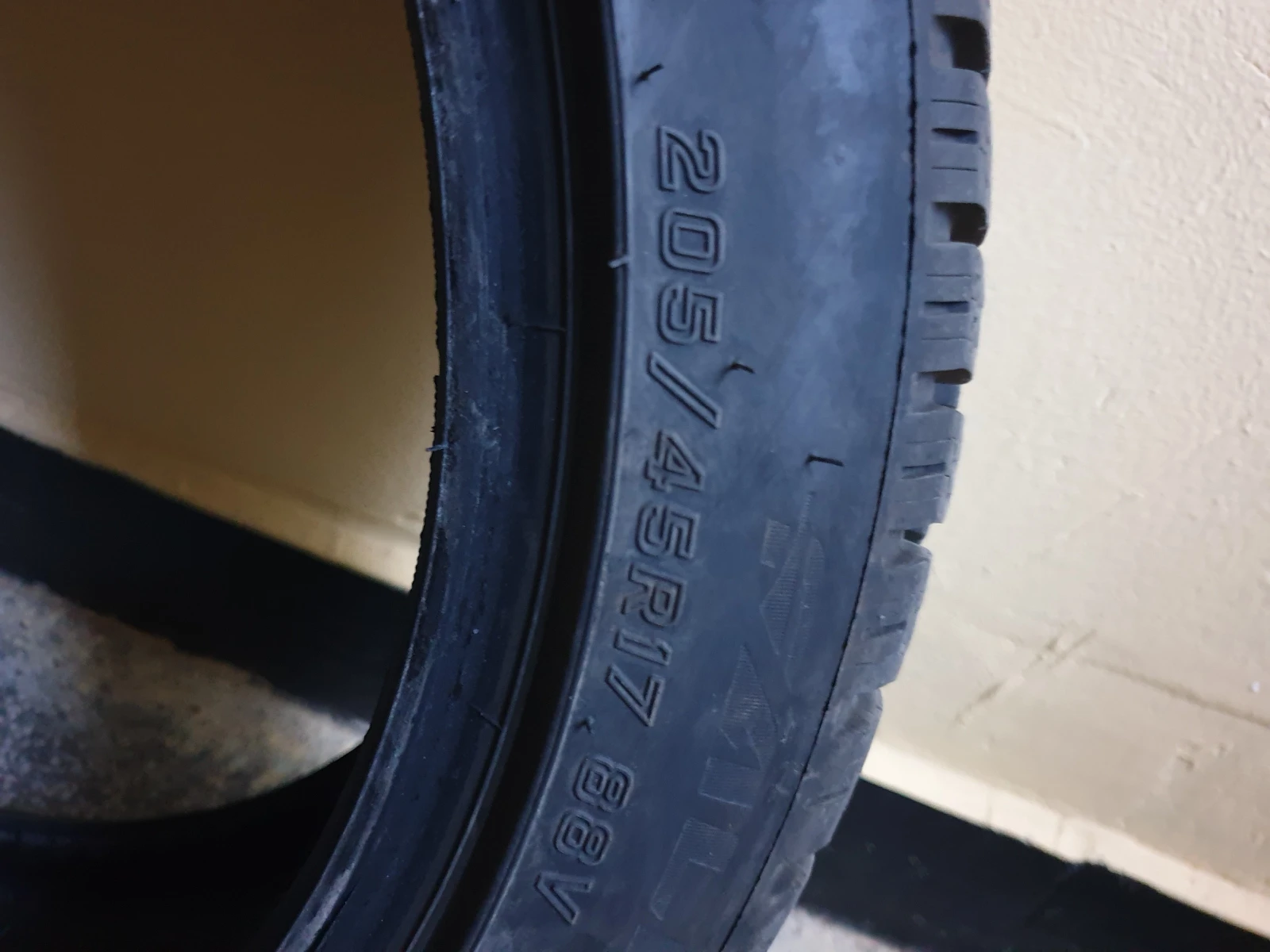 ���� 205/45R17 | Mobile.bg � ����������� 3