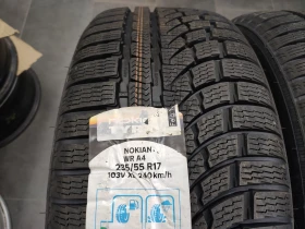 Гуми Зимни 235/55R17, снимка 3 - Гуми и джанти - 49004647