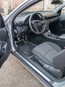 Mercedes-Benz C 220 Facelift, снимка 8