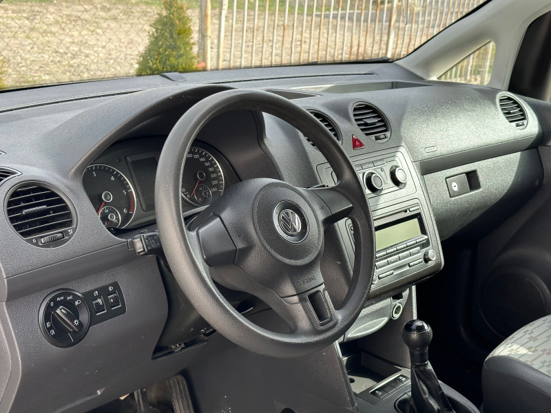 VW Caddy 1.6TDI Климатик Ел.Пакет, снимка 9 - Автомобили и джипове - 45110138