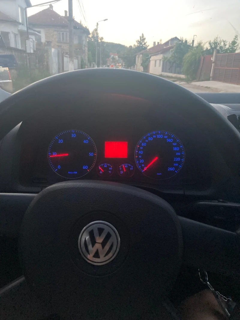 VW Golf 1.9TDI, снимка 11 - Автомобили и джипове - 48004766