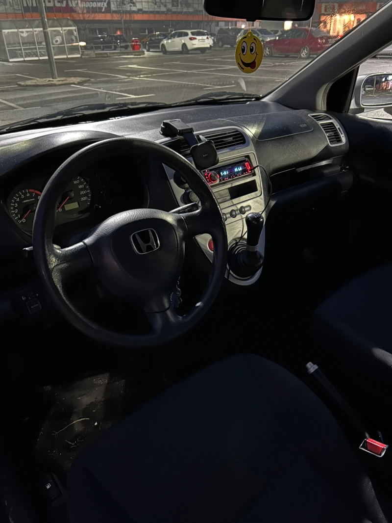 Honda Civic 1.6i v-tec, снимка 3 - Автомобили и джипове - 52858099
