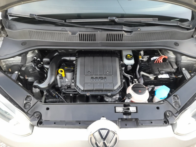 VW Up 1.0i, снимка 17 - Автомобили и джипове - 52249765