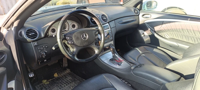 Mercedes-Benz CLK, снимка 6 - Автомобили и джипове - 52460329