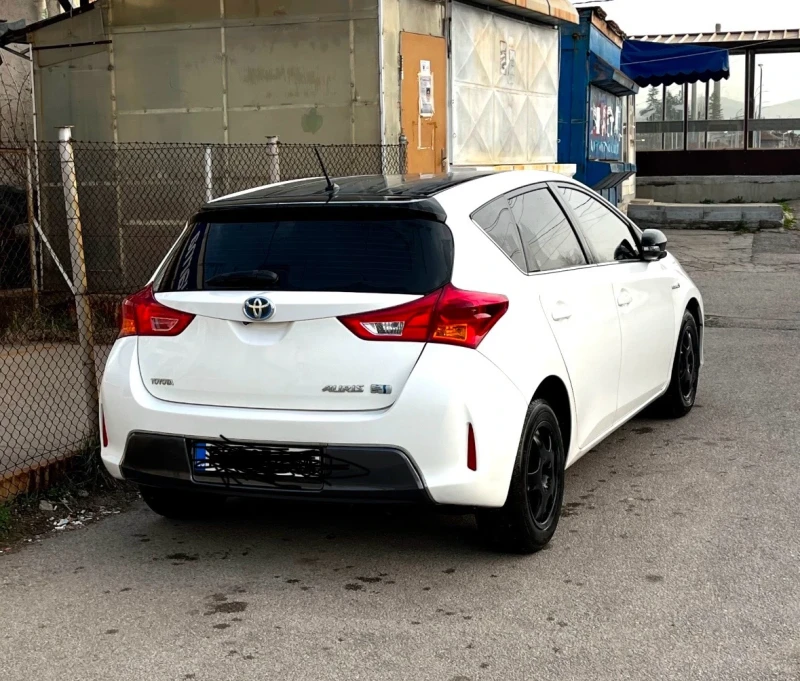 Toyota Auris 1.8 99 кс 