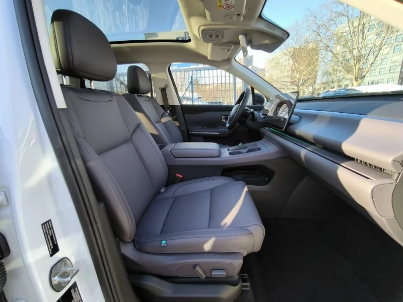 Leapmotor C10 BEV Design , снимка 8 - Автомобили и джипове - 53156704