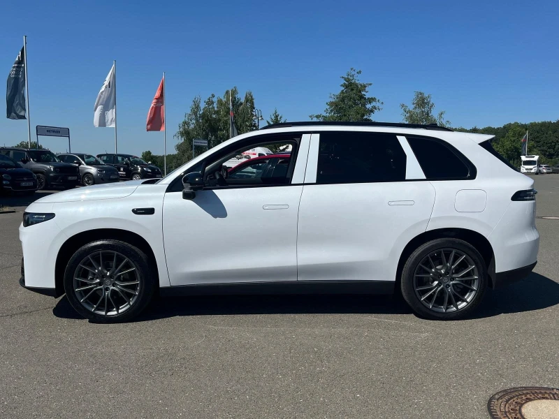 Leapmotor C10 BEV Design , снимка 6 - Автомобили и джипове - 53156704