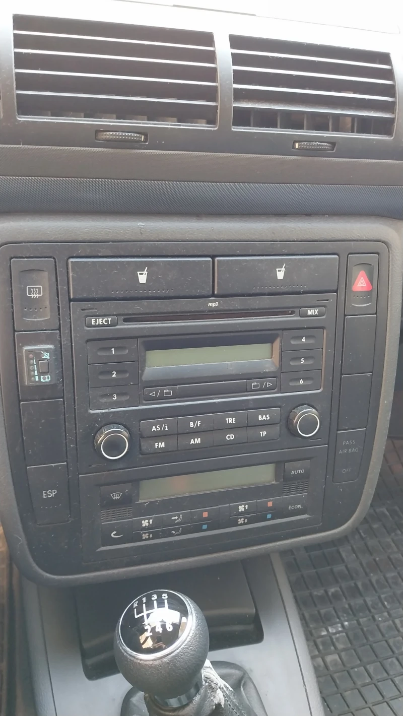 Seat Alhambra Газ/бензин, снимка 10 - Автомобили и джипове - 53242836