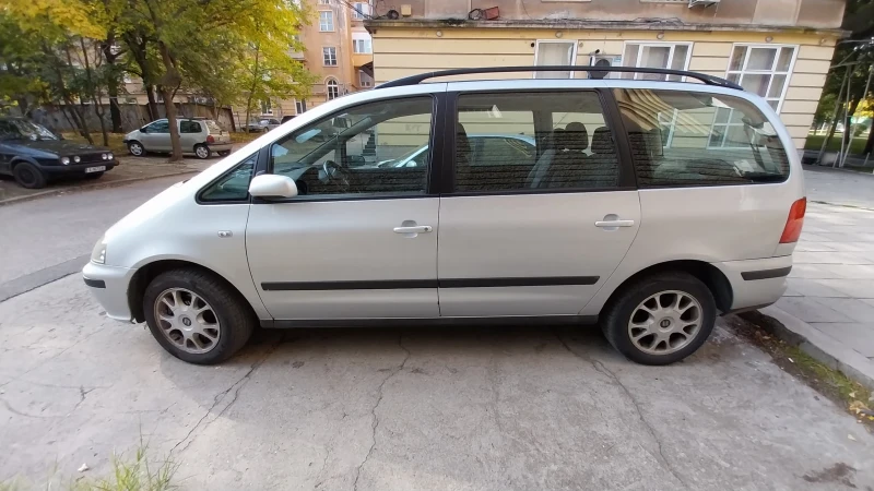 Seat Alhambra Газ/бензин, снимка 2 - Автомобили и джипове - 53242836