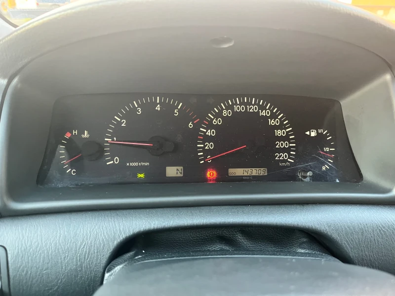 Toyota Corolla 1.4 d4d Auto! , снимка 12 - Автомобили и джипове - 53270130