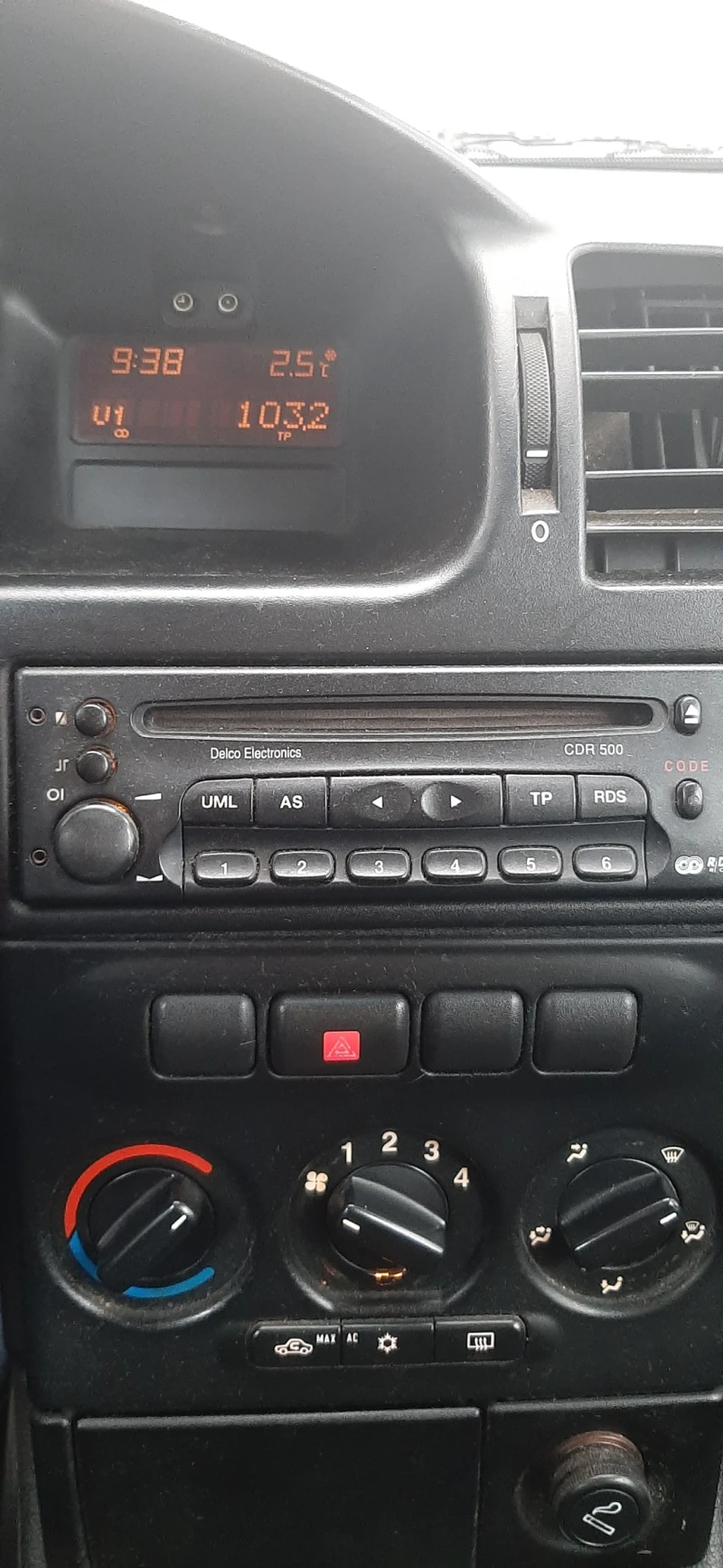 Opel Zafira, снимка 10 - Автомобили и джипове - 53470826