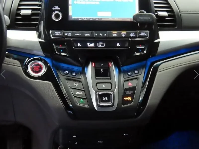 Honda Odyssey 3.5  7 места, снимка 12 - Автомобили и джипове - 55717102