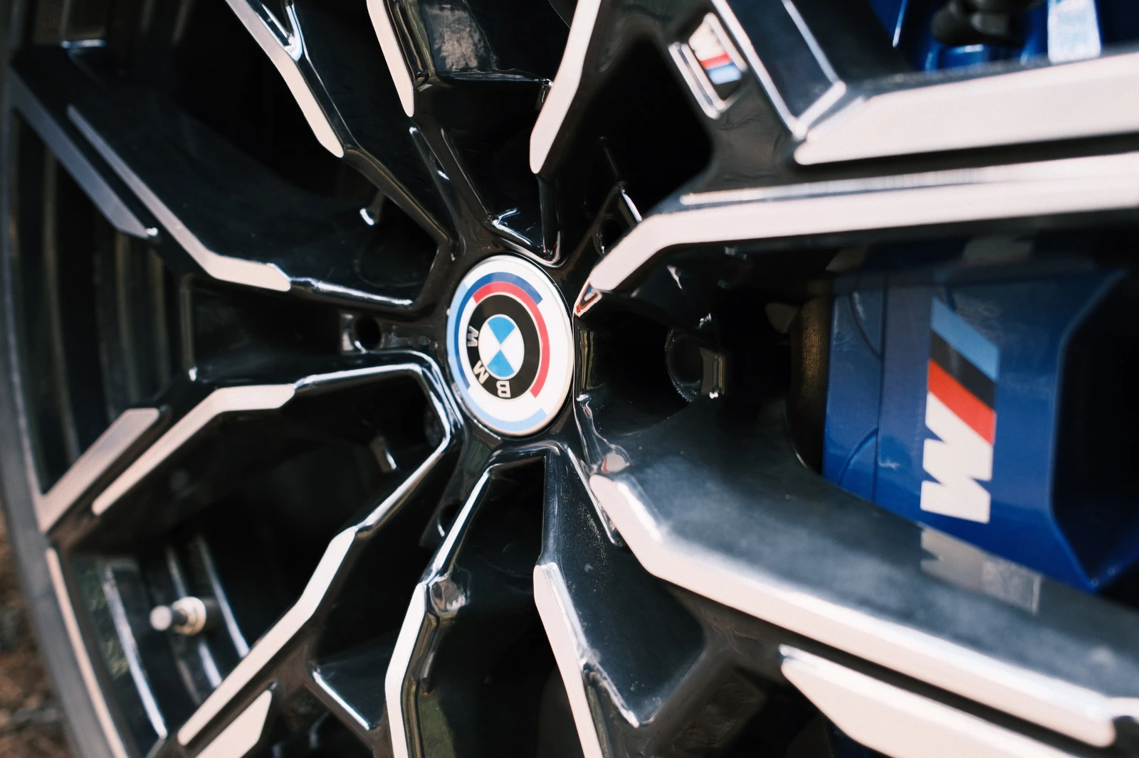 BMW i4 M50 - изображение 6