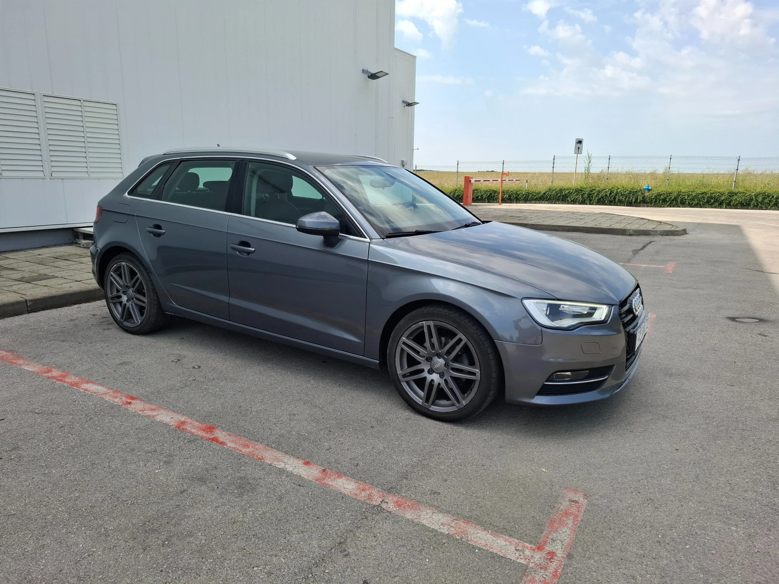 Audi A3 2.0tdi KEYLESS/Navi/Подгрев седалки - изображение 2