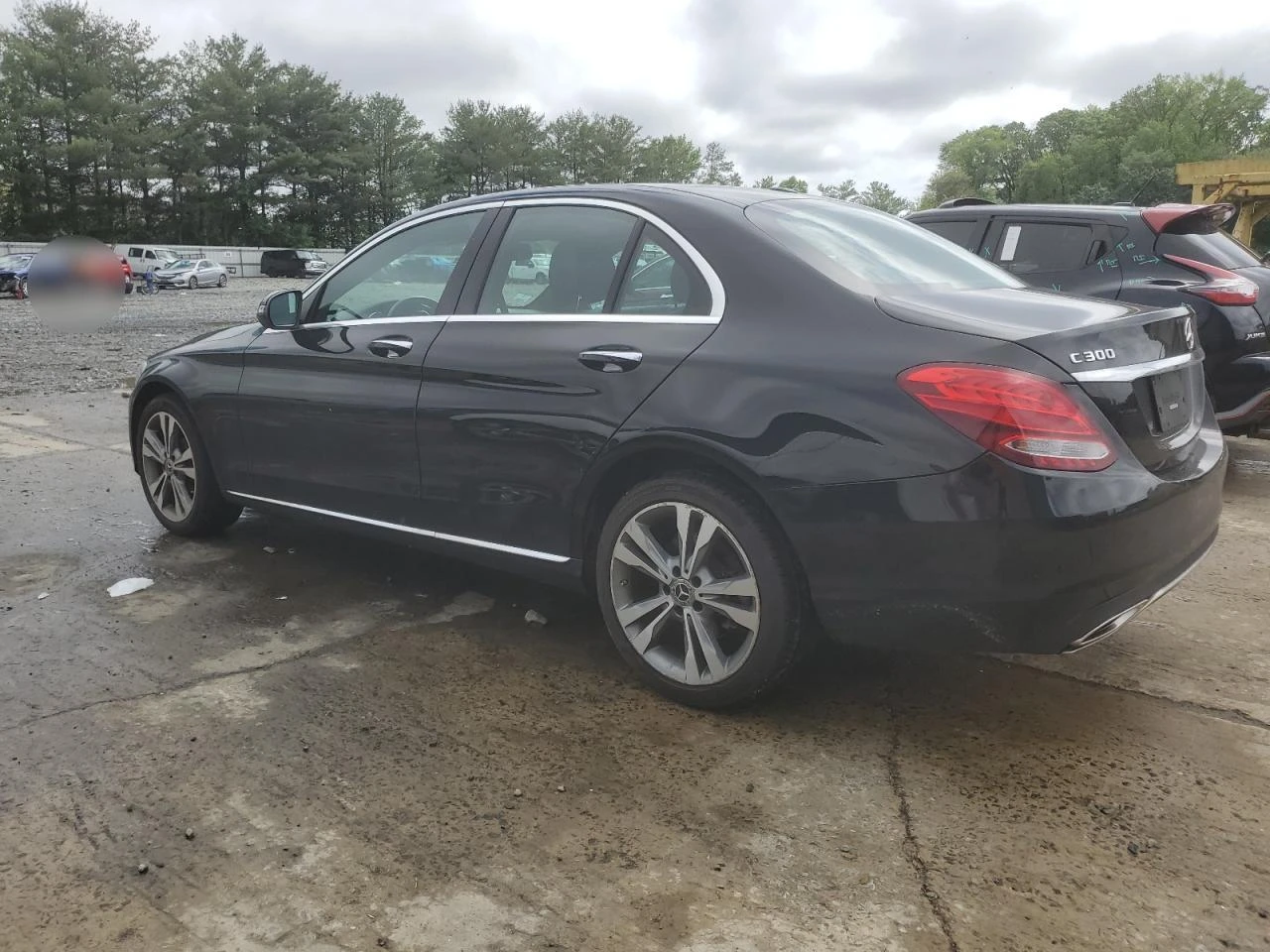 Mercedes-Benz C 300 4MATIC - изображение 2