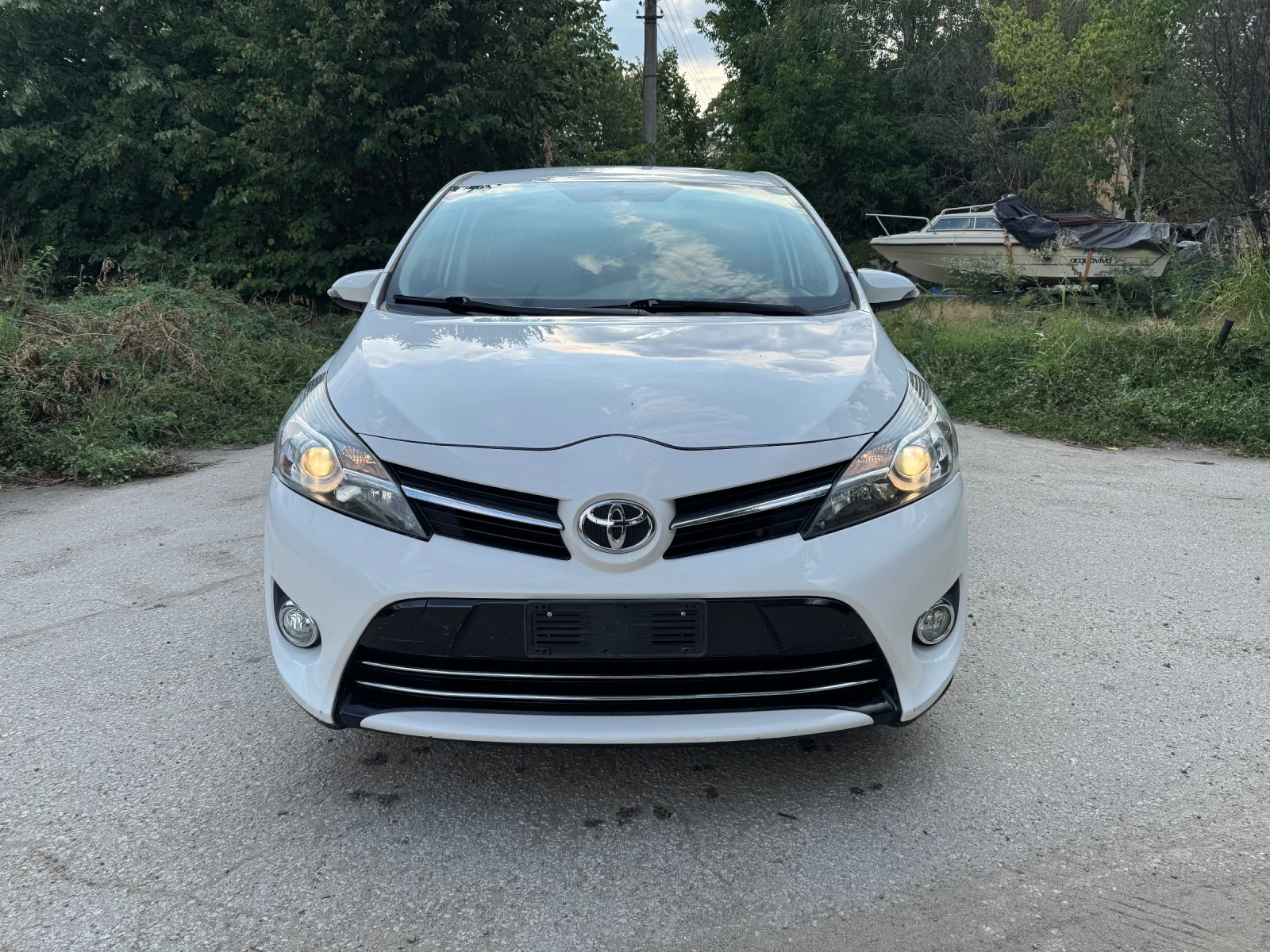 Toyota Verso 1.6i Нави.Кам.198х.км.2.ключа.6-ск.7-места.История - изображение 2