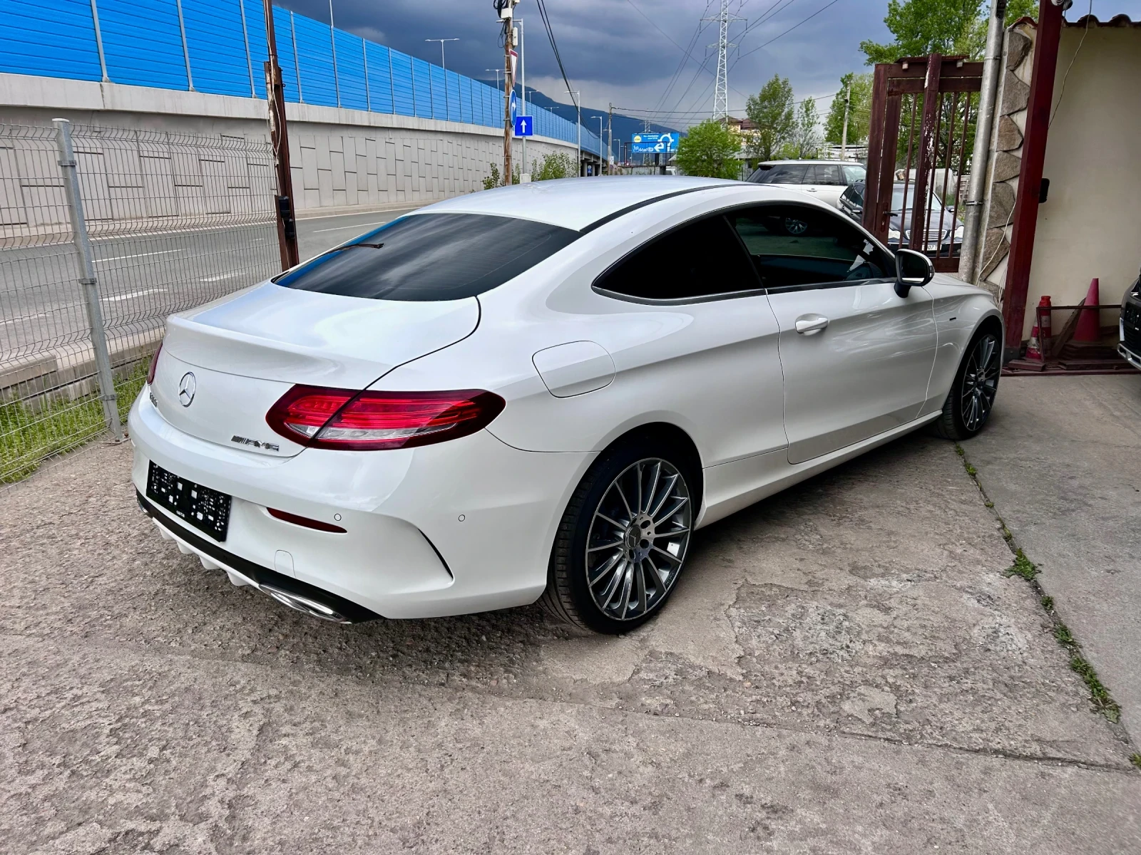 Mercedes-Benz C 220 d AMG Premium 9G - изображение 4