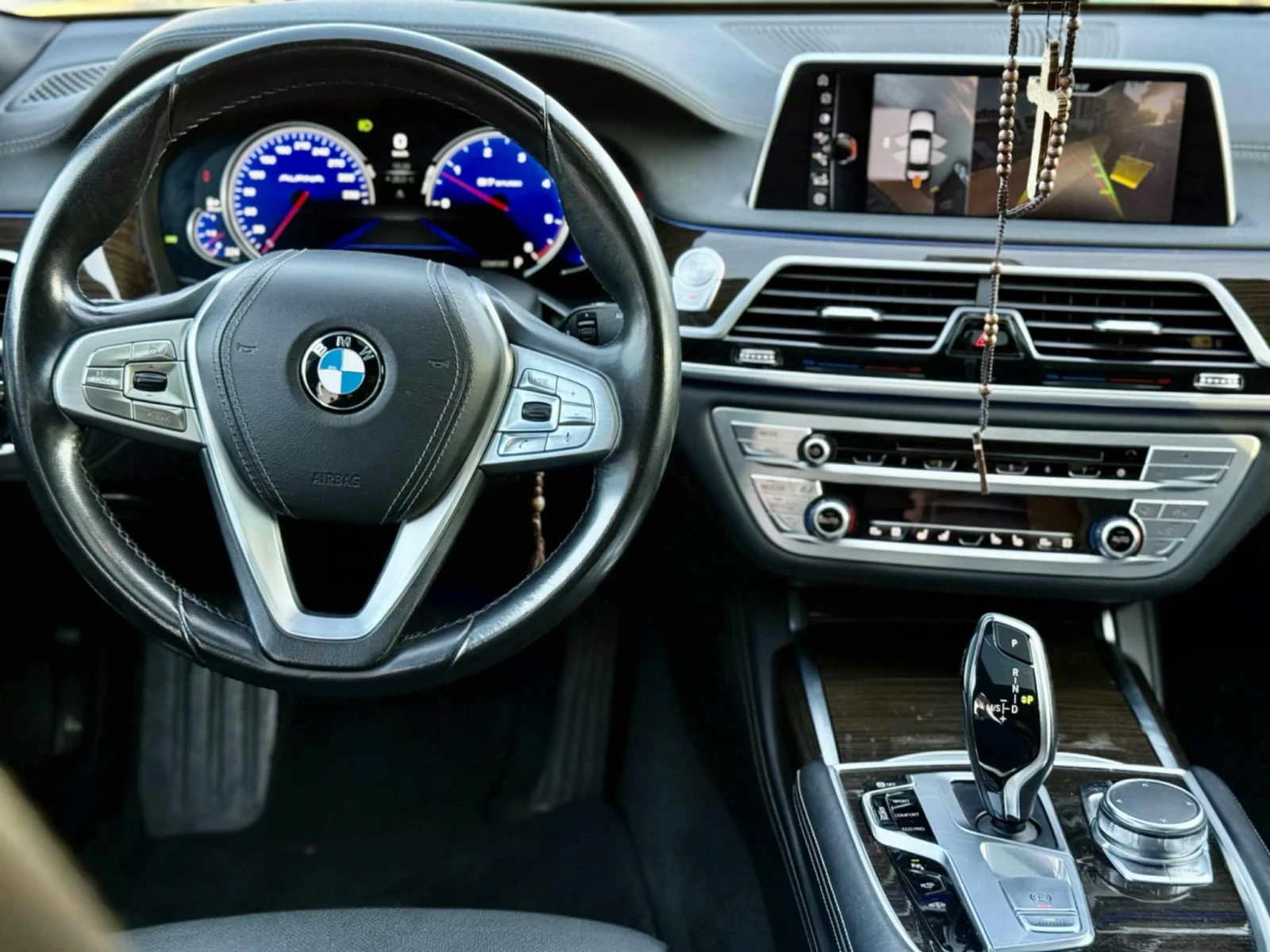 BMW 730  - изображение 7