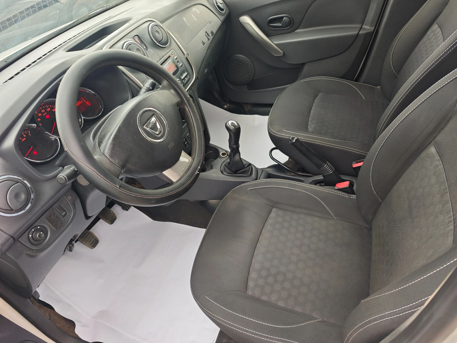 Dacia Logan 1.5dci 90кс - изображение 10
