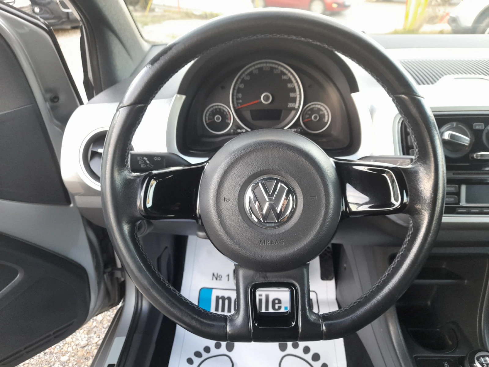 VW Up 1.0i | Mobile.bg   13
