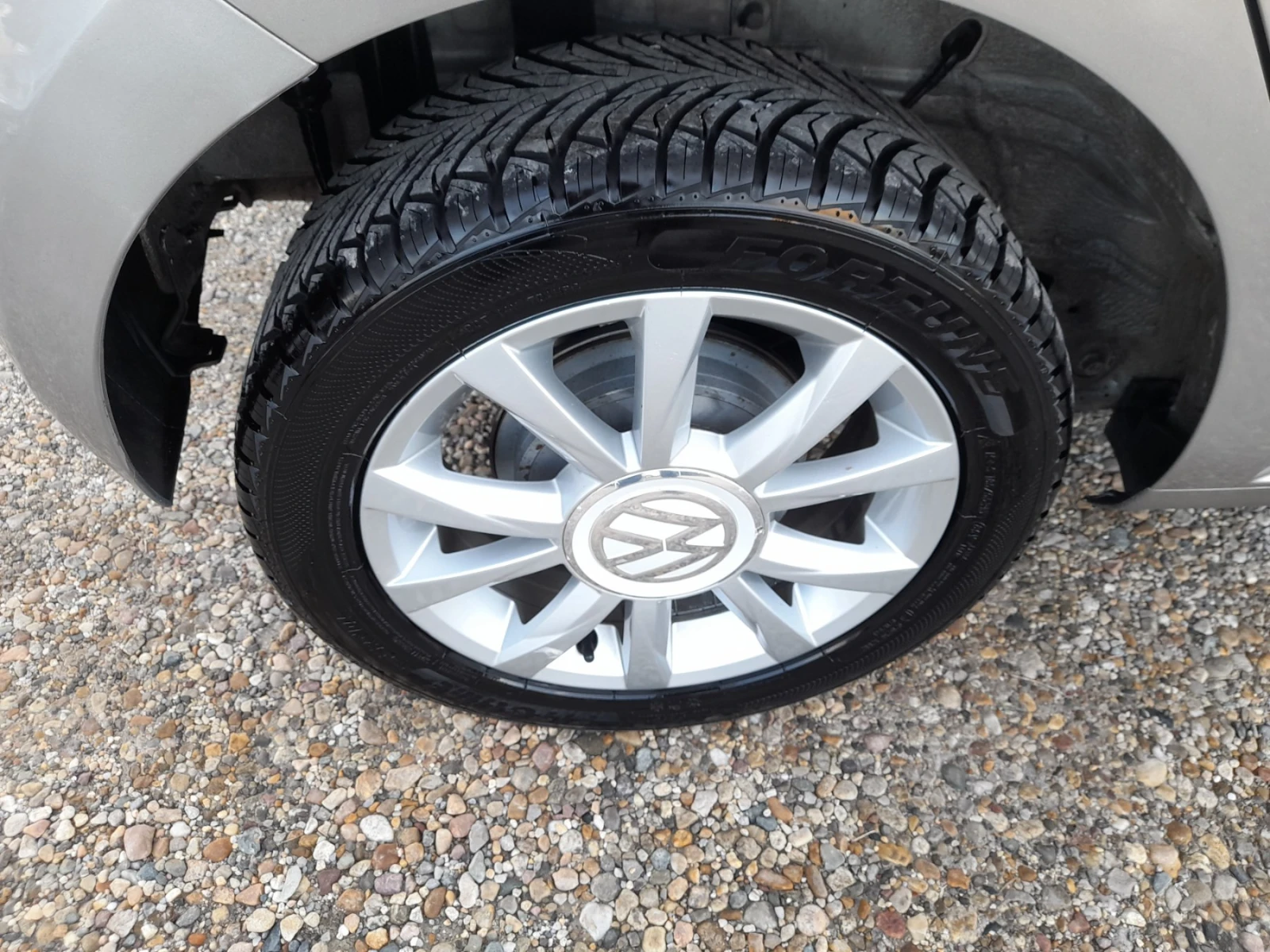 VW Up 1.0i | Mobile.bg   9