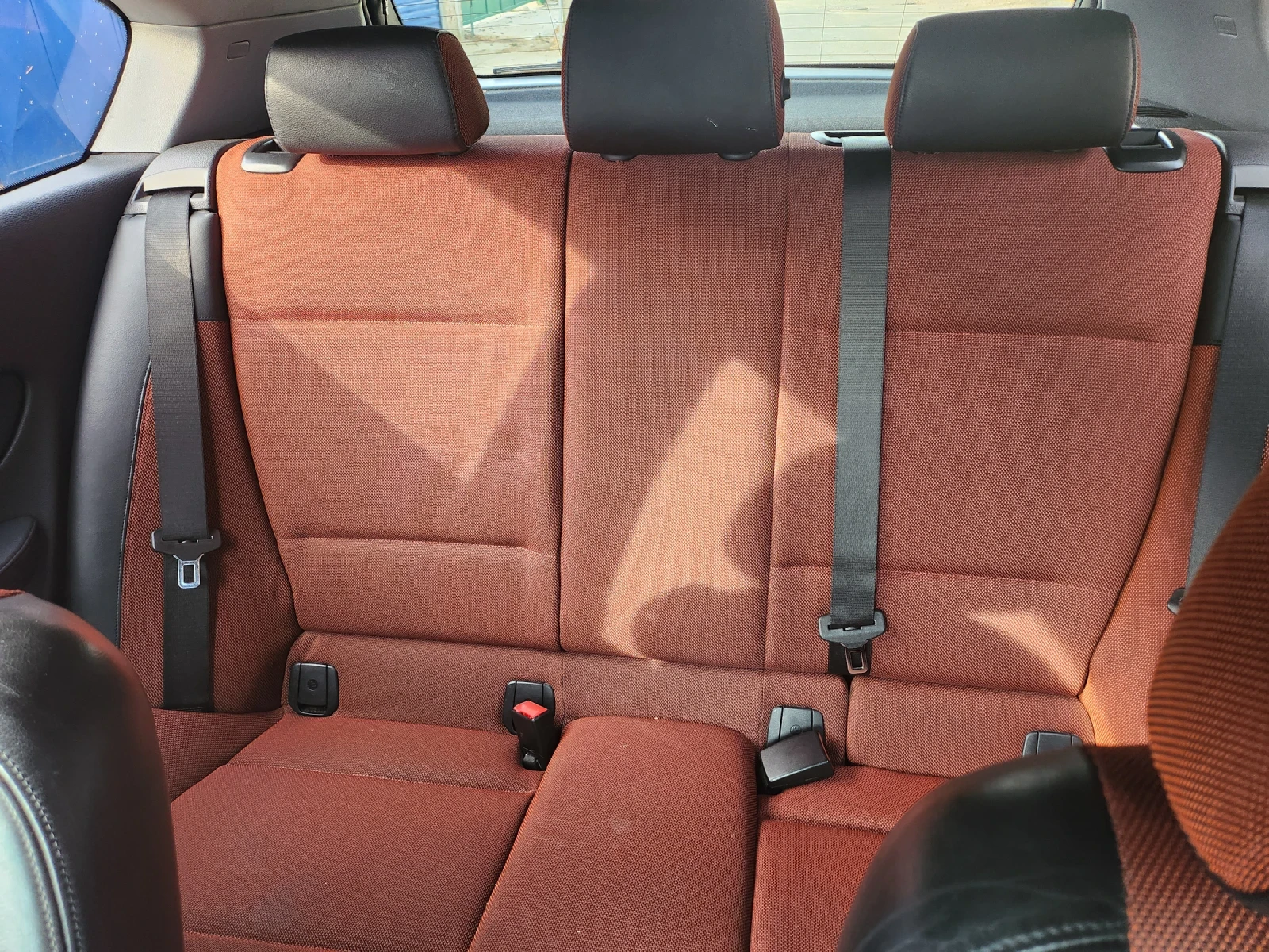 BMW 118  - изображение 8